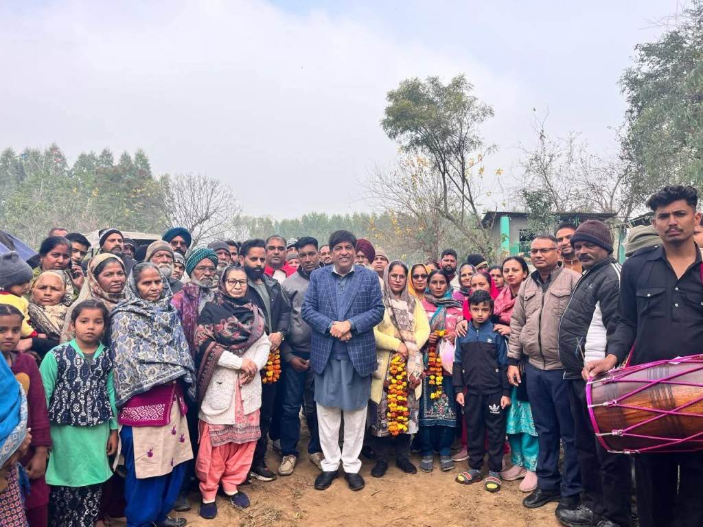 MLA Jimpa inaugurated tubewell work in Bassi Ghulam Hussain at a cost of Rs 10 lakh